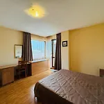 Sunny Dreams A 26 One Bedroom Big Balcony Апартамент *